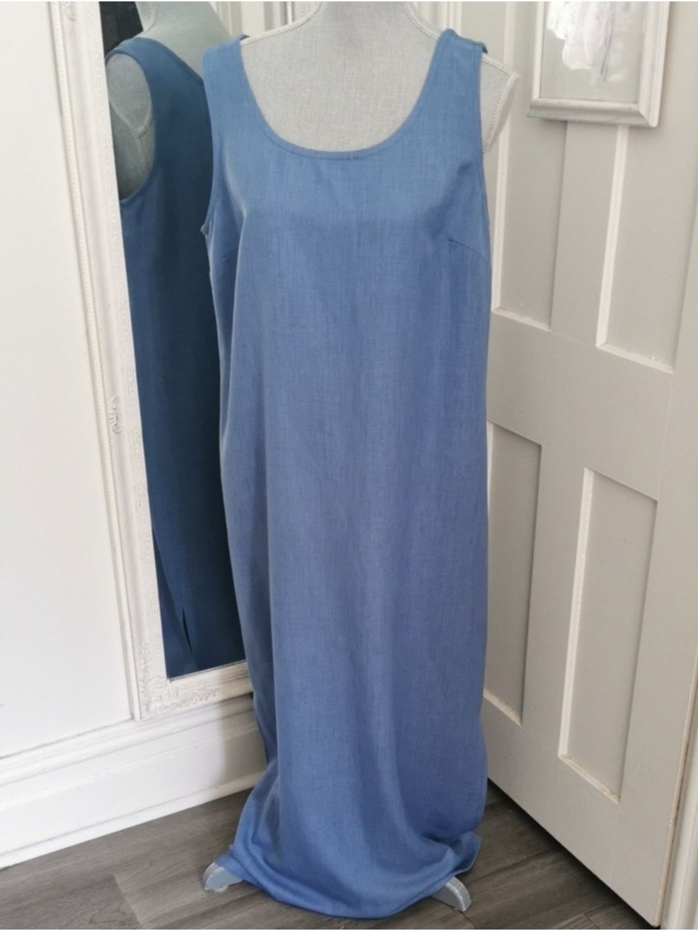 Womens  Timeless Vintage Panache 80s  Cottagecore Light Blue Maxi Dress. Size 14